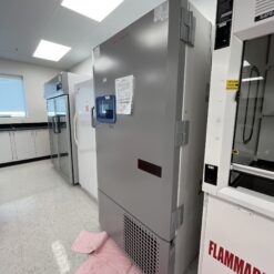 Thermo Scientific TSX Series -80 °C Freezer